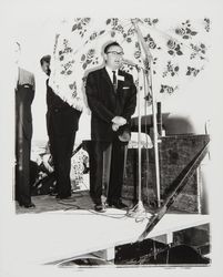 Crowd gathered for dedication of Coddingtown airport, Santa Rosa, California, 1960