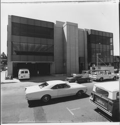 View of 5th Street drive-through of Exchange Bank, Santa Rosa, California, 1972