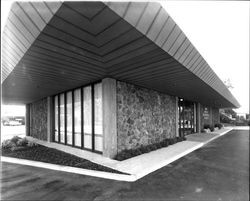 Exterior views of the Healdsburg branch of the First National Bank, Healdsburg, California, 1969