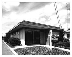 Sarbrax Building, Santa Rosa, California, 1962--offices of Sarles, Brelje, and Race