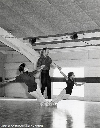 Sally Bailey, Jocelyn Vollmar, and Richard Carter, December 1958