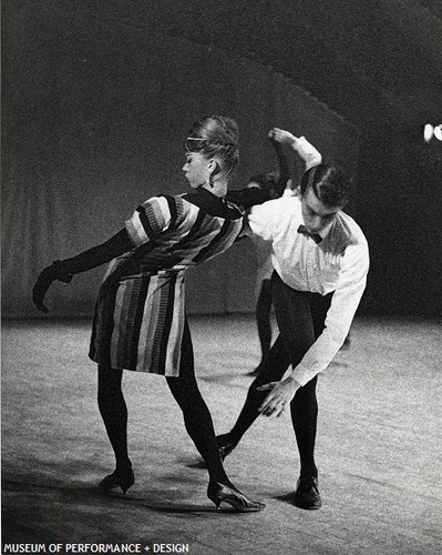 San Francisco Ballet dancers in Herst's Cocktail Party, 1963