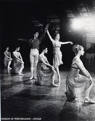 Sue Loyd, Robert Gladstein, and other dancers in Berg's Danza, 1966