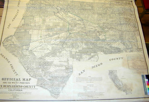 Official map of south-west portion of San Bernardino County (including San Bernardino and adjacent valleys) California : compiled from latest official maps of U.S. surveys, railroad and irrigation surveys, county records, and other reliable sources, & / drawn by T.D. Beasley