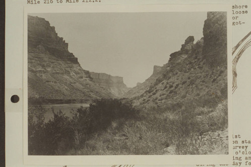 39.Station 8537 Up. Old No. 47. Brown-Stanton party. The caption errs. The camera is at Mile 213.2 left bank which would be Stanton's Sta. 8669. Sta. 8537 is Mile 215.7 making the error 2.5 miles. Compare 561099 CTCN 212.9.3