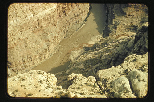 Dark Canyon rapid, Cat. 30,000 cfs