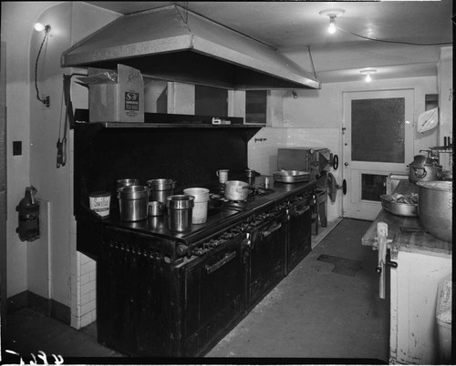 Commercial kitchen