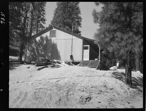 Big Creek - Mammoth Pool - School at completion, ready for occupancy