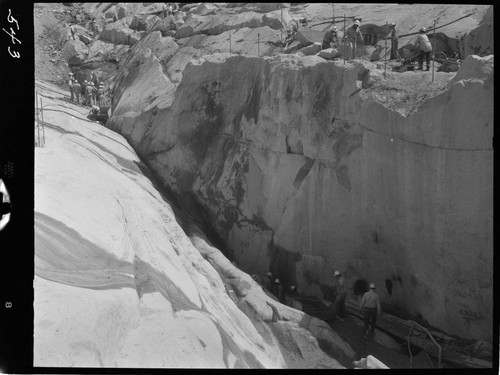 Big Creek - Mammoth Pool - Bedrock contact looking upstream