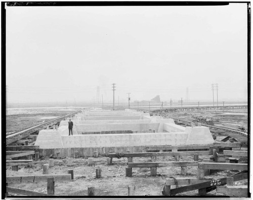 Long Beach Steam Station, Plant #3 - Foundation stripped & ready for tower