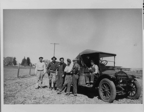 A Southern Sierras line crew in the 1920s