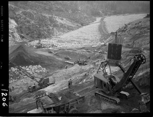 Big Creek - Mammoth Pool - General view - closure equipment