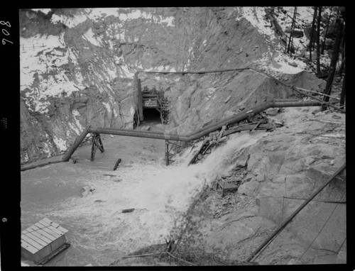 Big Creek - Mammoth Pool - Shakeflat after failure of cofferdam