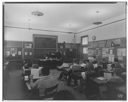 L1.7 - Lighting, schools/library - School room at Montecito, Union Elementary School