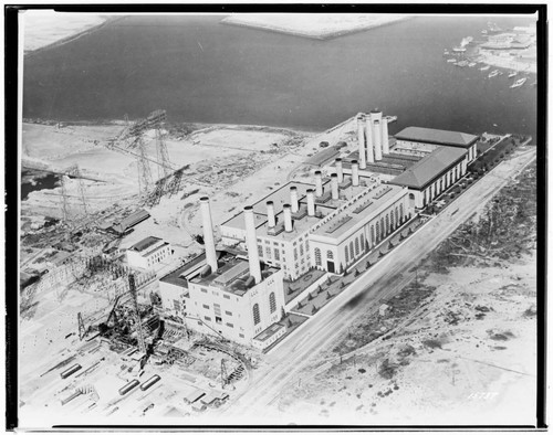 Long Beach Steam Station (misc.) - Long Beach Steam Plants #1, 2 & 3 R to L- Spence Aerial photo