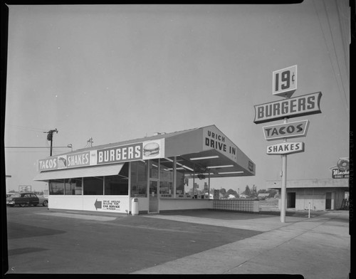 Urich Drive-in - Burgers 19 cents