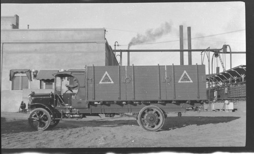 Imperial Ice Truck outside Imperial Ice Plant