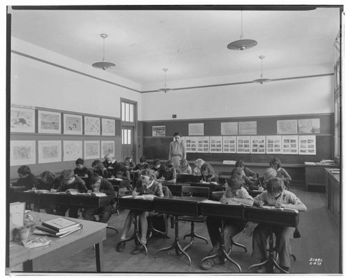 L1.7 - Lighting, schools/library - School room at Montecito, Union Elementary School