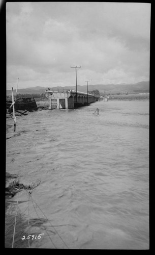 Santa Clara River Bridge