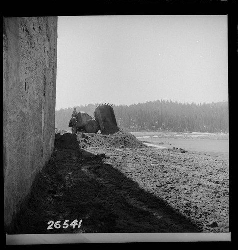 Big Creek, Huntington Lake Dams - Backfill