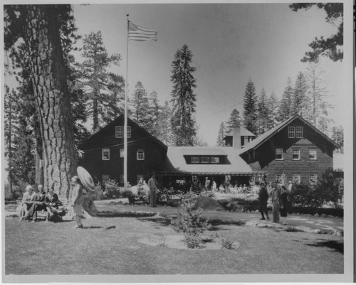 The Huntington Lake Lodge at the height of its popularity, about 1923