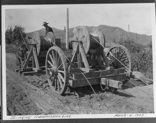 Building Ventura County Power Company's Castaic-Saticoy 33,000-volt line, 1907