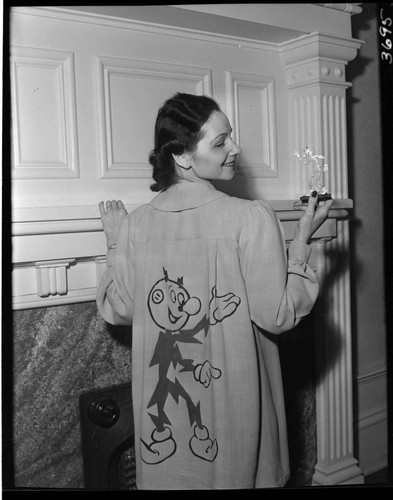 Lady wearing Reddy Kilowatt robe