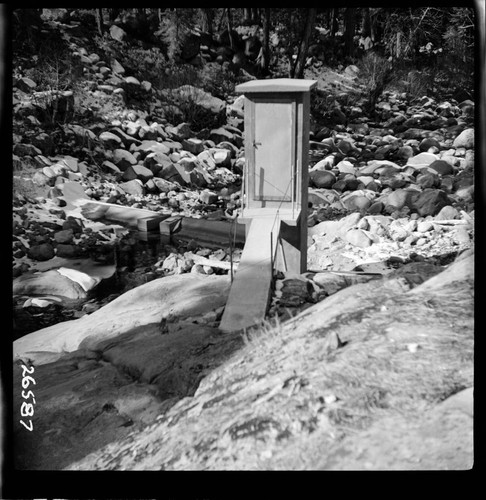 Big Creek, Florence Lake Dam - South fork San Joaquin River - View of Recorder House and Parshall Flume near Hooper Creek