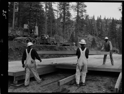 Big Creek - Mammoth Pool - Constructing campsite barracks