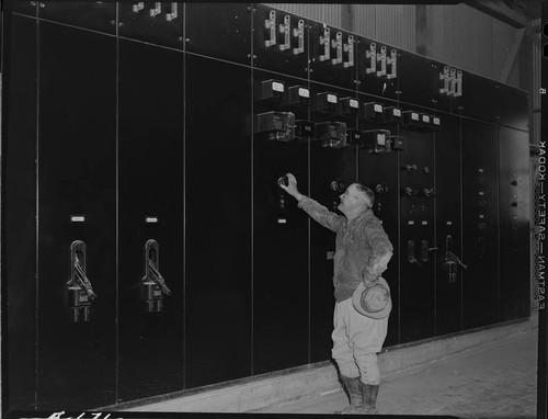 Industrial - Golden Queen Mine - Mojave - switchboard - mill