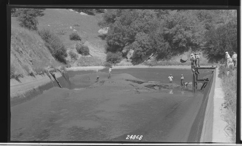 Tule River Powerhouse - Draining Tule No. 4 Regulating Reservoir