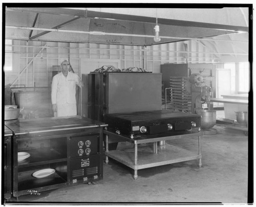 H1.2 - Heavy Duty Cooking - Electric plate and roaster at San Gabriel Dam