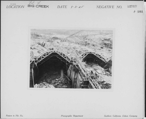 Big Creek, Florence Lake Dam - Construction of multiple-arch dam