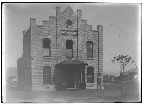 The new Lindsay Substation and local office