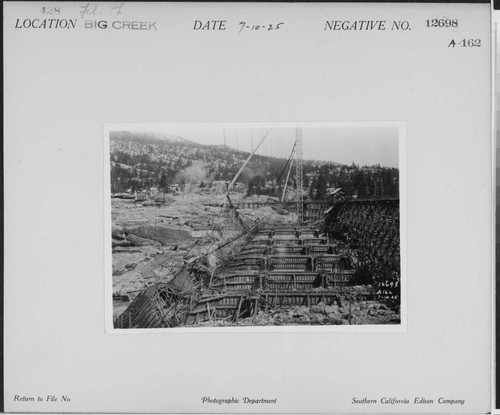 Big Creek, Florence Lake Dam - Construction for multiple-arch dam