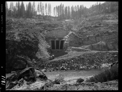 Big Creek - Mammoth Pool - Trash-rack complete