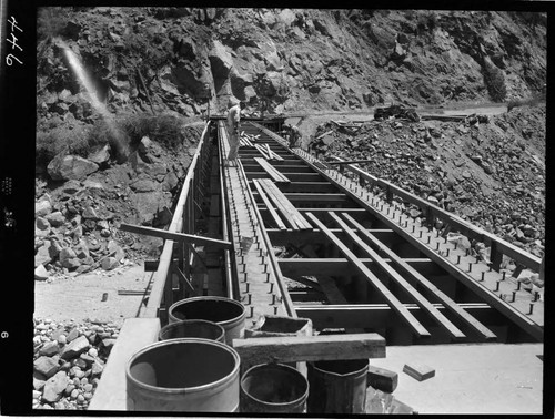 Big Creek - Mammoth Pool - Building forms for bridge deck