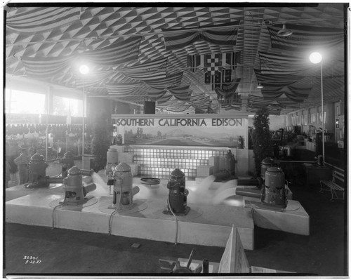 D2.4 - Displays, Fairs - Pomona Fair Los Angeles Co. 1937