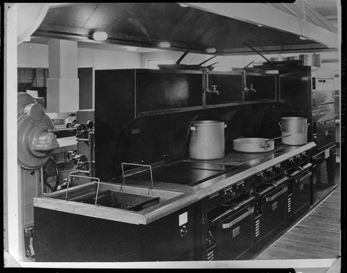 Commercial kitchen