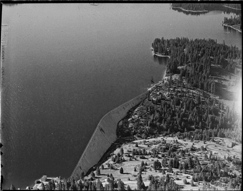 Aerial photo of Shaver Lake and Shaver Lake Dam