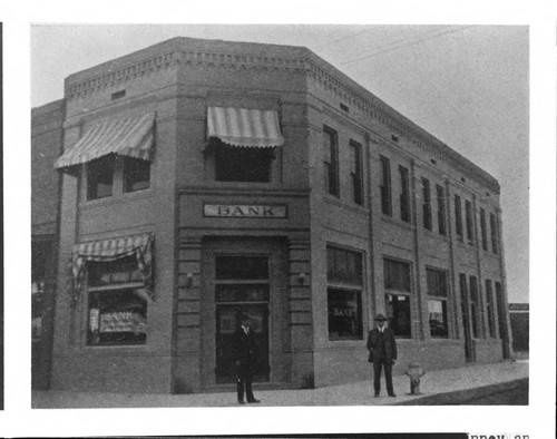 Corner Bank building