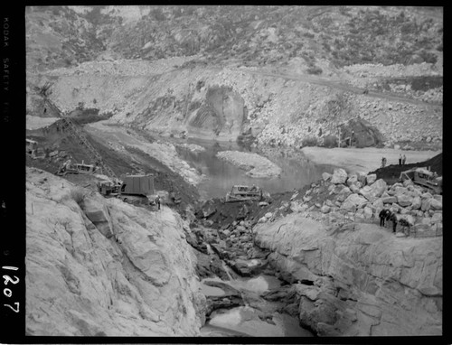 Big Creek - Mammoth Pool - General view - cofferdam