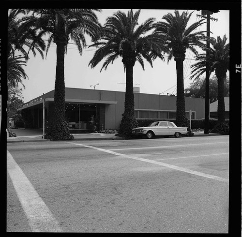 San Bernardino Commercial Office