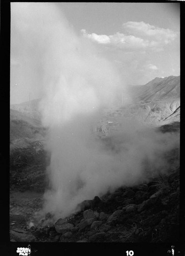 Casa Diablo Geyser at Casa Diably Hot Springs