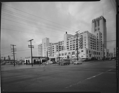 Sears, Roebuck & Company building in Los Angeles