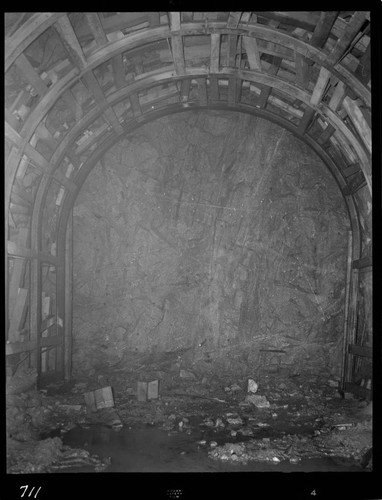 Big Creek - Mammoth Pool - Looking at power tunnel face