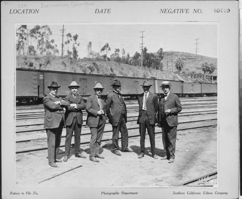 P1.1 - Group Portraits - Engineering Committee