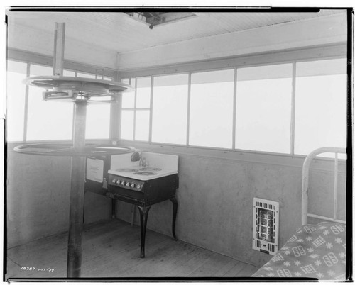 B1.1 - Buildings Miscellaneous - Lookout tower, interior