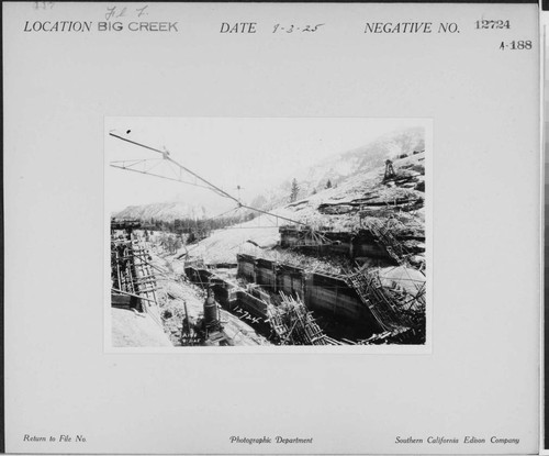 Big Creek, Florence Lake Dam - Construction of multiple-arch dam