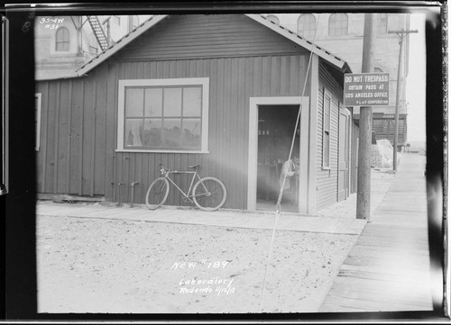 Redondo Laboratory Building on the boardwalk at Redondo Beach